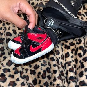 ❤️🖤🔥Patent Bred Air Jordan 1 Crib Shoe🖤 ❤️🔥